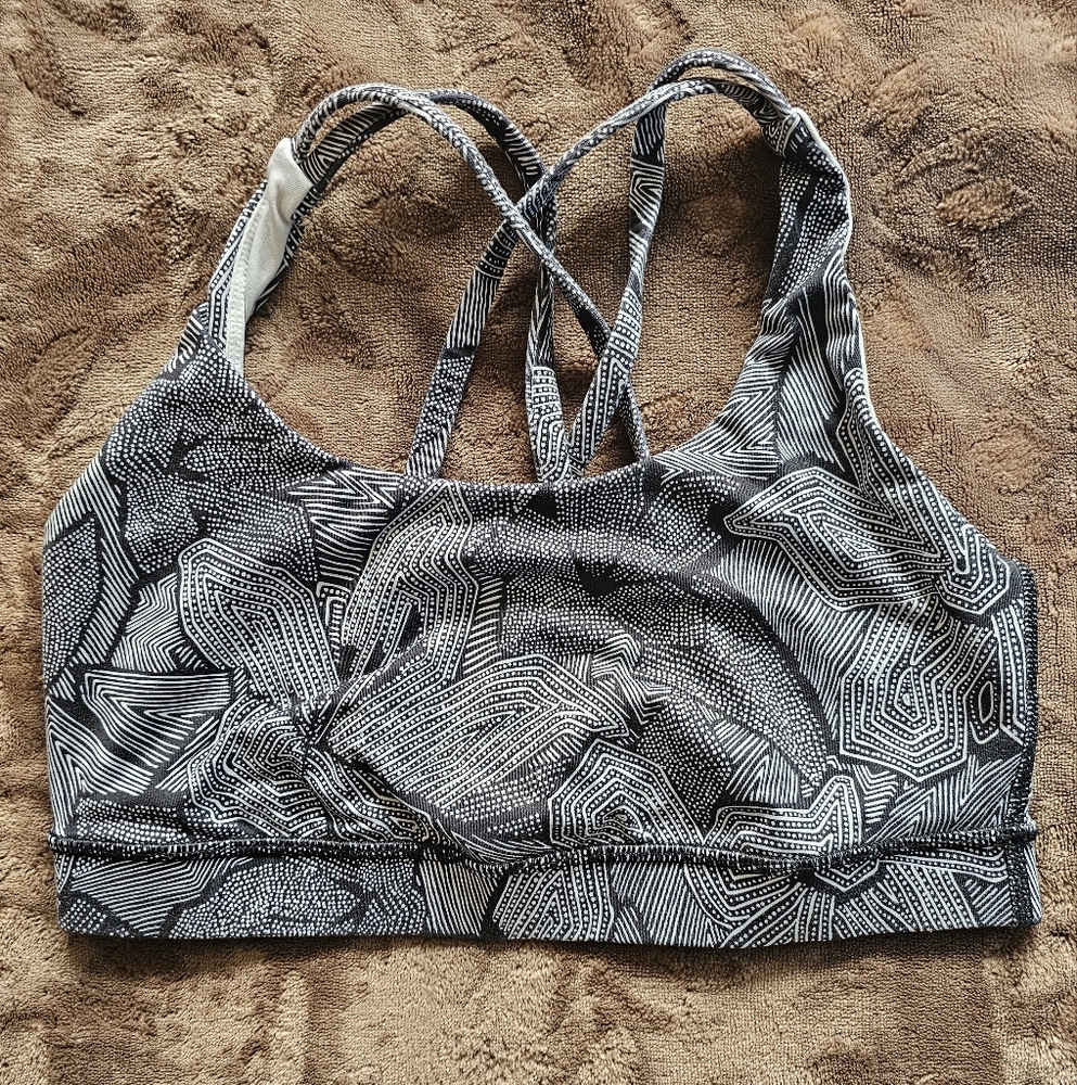 Lululemon Women's Black and White Patterned Sports Bra